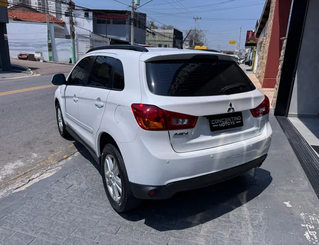 Imagem exterior do veículo Asx 2013 2.0 4X2 16V Gasolina 4P Automático