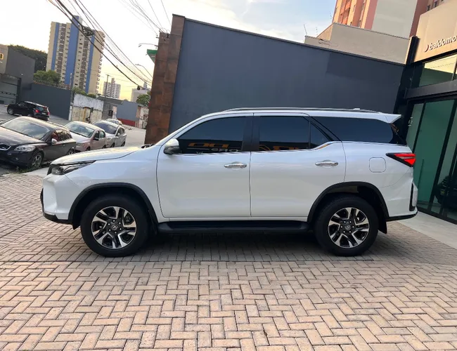 Imagem 9 – Hilux Sw4 2024 2.8 D-4D Turbo Diesel Srx Platinum 4X4 Automático