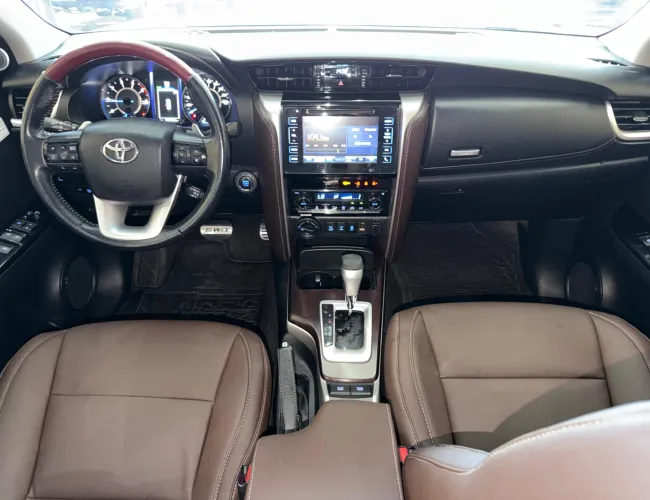 Imagem 10 – Hilux Sw4 2017 2.8 Srx 4X4 7 Lugares 16V Turbo Intercooler Diesel 4P Automático