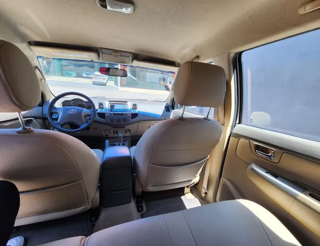 Imagem exterior do veículo Hilux Sw4 Sr 4X2 2.7/ 2.7 Flex 16V Aut. 2013 Hilux Sw4 Sr 4X2 2.7/ 2.7 Flex 16V Aut. 
