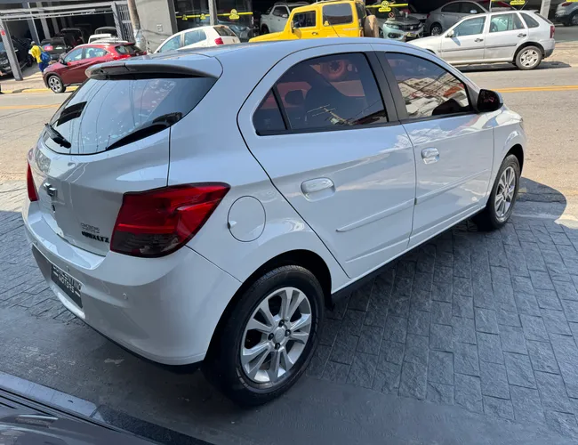Imagem exterior do veículo Onix 2016 1.4 Mpfi Ltz 8V Flex 4P Automático