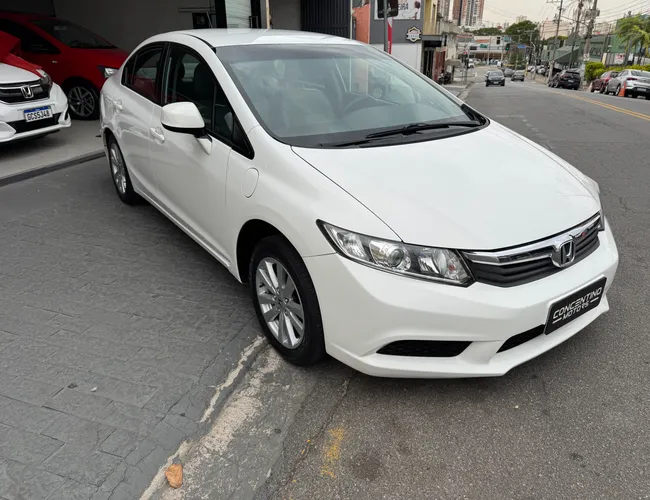 Imagem exterior do veículo Civic 2014 1.8 Lxs 16V Flex 4P Manual