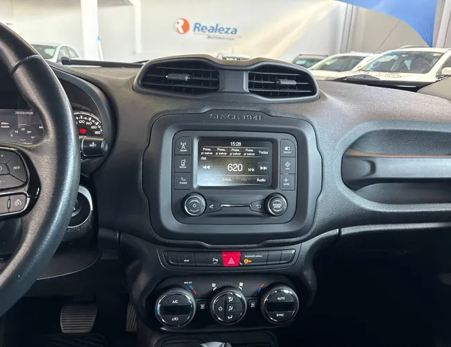 Imagem 8 – Renegade 2018 1.8 16V Flex Limited 4P Automático
