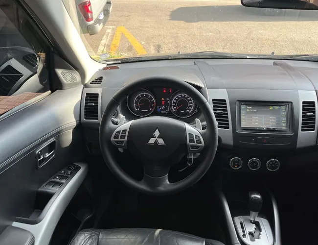 Imagem 13 – Outlander 2012 3.0 Gt 4X4 V6 24V Gasolina 4P Automático