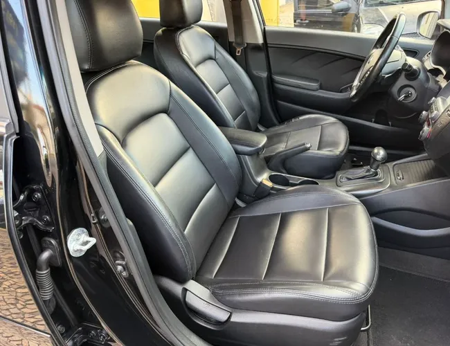 Imagem 8 – Cerato 2016 1.6 Sx 16V Flex 4P Automático