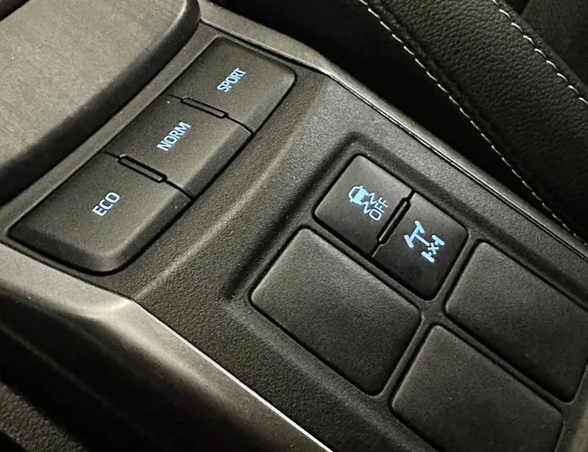 Imagem 19 – Hilux 2025 Hilux Sw4 Srx Plat. 4X4 2.8 Tb Die. Aut.