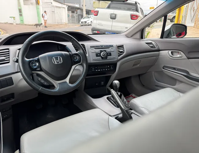 Imagem exterior do veículo Civic 2014 1.8 Lxs 16V Flex 4P Manual