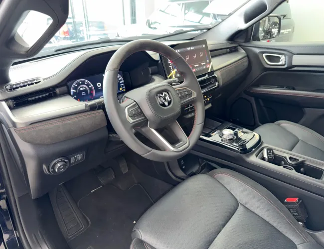 Imagem 11 – Rampage 2024 2.0 Hurricane 4 Turbo Gasolina R/T 4X4 Automático