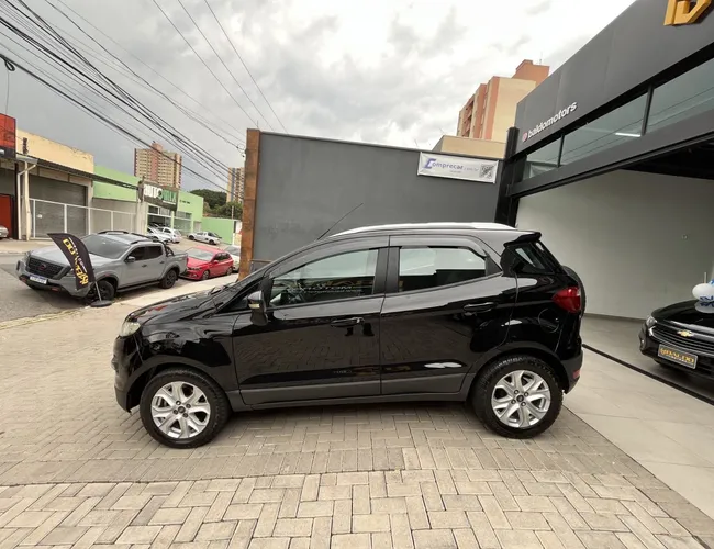 Imagem exterior do veículo Ecosport Titanium 2.0 16V Flex 5P Aut. 2013 Ecosport Titanium 2.0 16V Flex 5P Aut. 