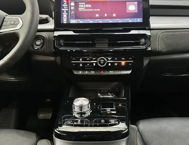 Imagem 15 – Rampage 2025 2.0 Hurricane 4 Turbo Gasolina R/T 4X4 Automático