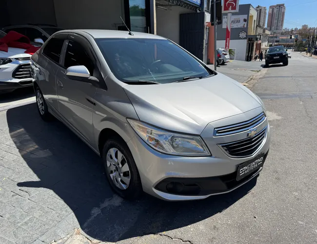 Imagem exterior do veículo Prisma 2014 1.0 Mpfi Lt 8V Flex 4P Manual