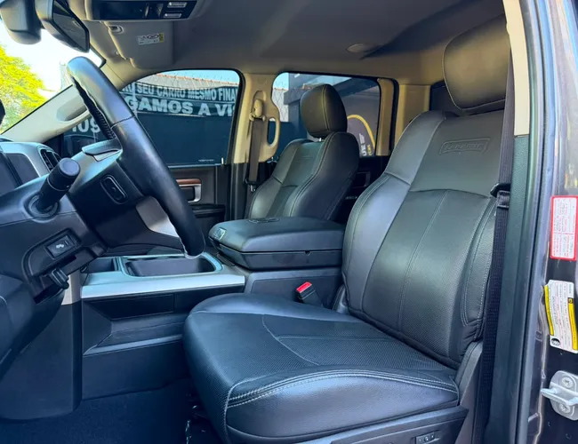 Imagem 14 – Classic 2022 5.7 V8 Gasolina Laramie Night Edition Cd 4X4 Automático