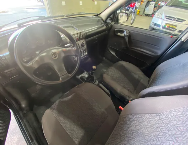 Imagem 10 – Corsa 2008 1.0 Mpfi Classic Sedan Life 8V Flex 4P Manual