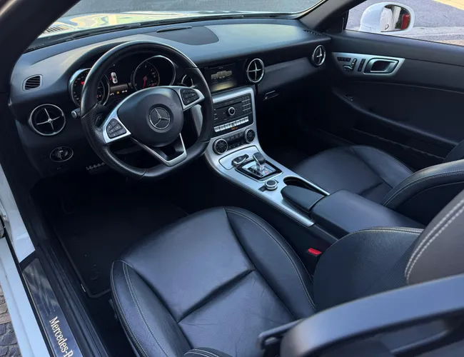 Imagem 8 – Slc 300 2017 2.0 Cgi Gasolina 9G-Tronic