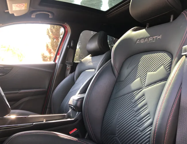Imagem 7 – Fastback 2026 1.3 Turbo 270 Flex Abarth At6