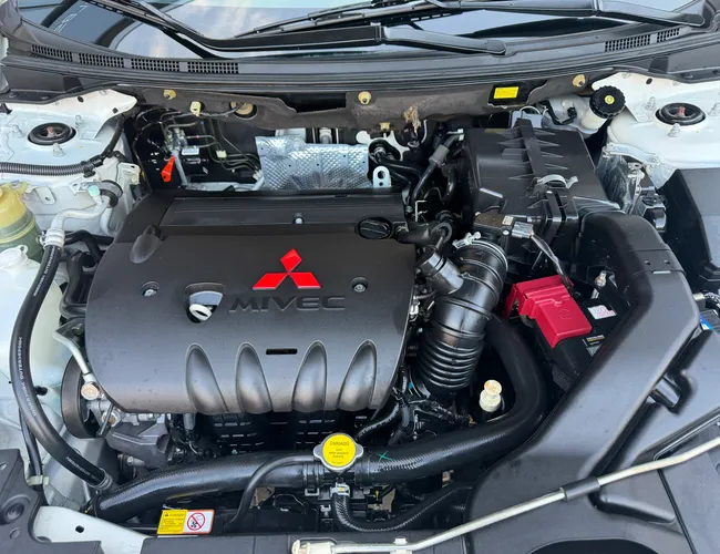 Imagem 12 – Lancer 2018 2.0 Hl 16V Gasolina 4P Automático