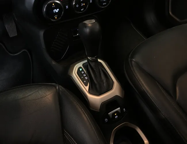 Imagem 12 – Renegade 2018 1.8 16V Flex Longitude 4P Automático