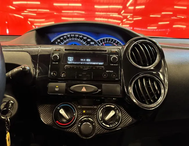 Imagem 7 – Etios 2015 1.5 Xls Sedan 16V Flex 4P Manual