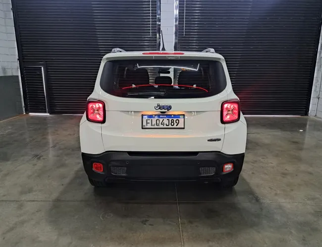 Imagem 9 – Renegade 2016 1.8 16V Flex Longitude 4P Automático