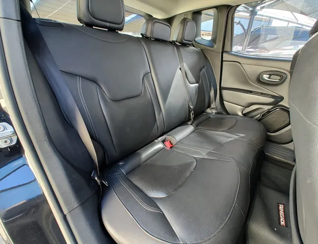 Imagem 18 – Renegade 2018 1.8 16V Flex Limited 4P Automático