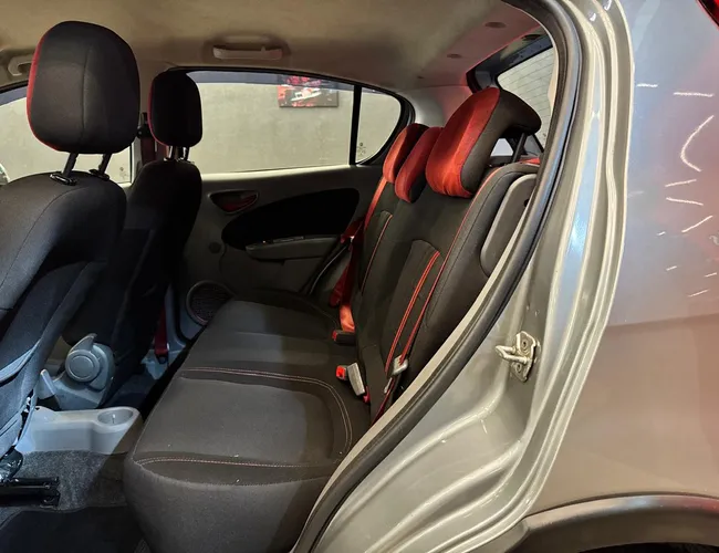 Imagem 11 – Palio 2014 1.6 Mpi Sporting 16V Flex 4P Automatizado