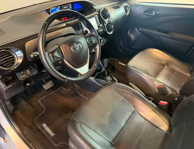 Imagem 12 – Etios 2018 1.5 Platinum Sedan 16V Flex 4P Automático