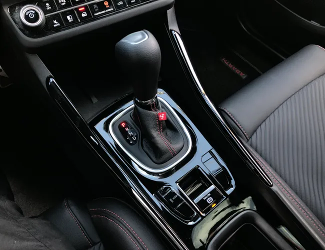 Imagem 17 – Fastback 2026 1.3 Turbo 270 Flex Abarth At6