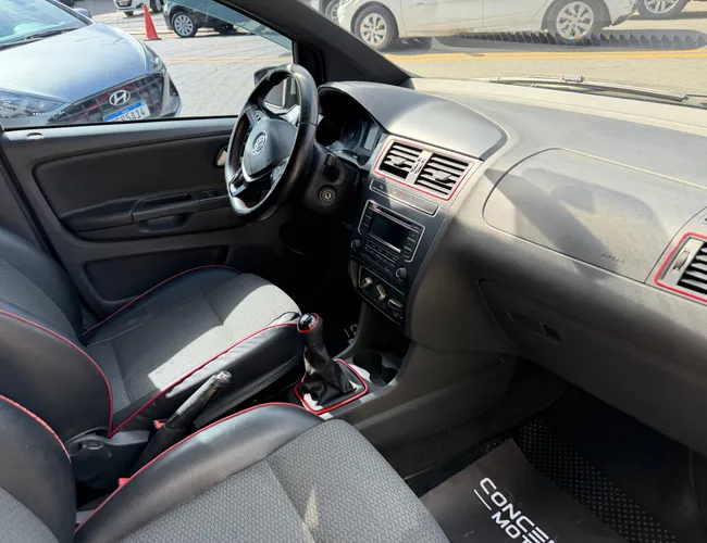 Imagem 15 – Fox 2016 1.6 Mi Rock In Rio 8V Flex 4P Manual