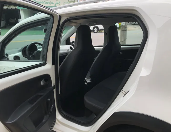 Imagem 10 – Cross Up 2016 1.0 Tsi 12V Flex 4P Manual