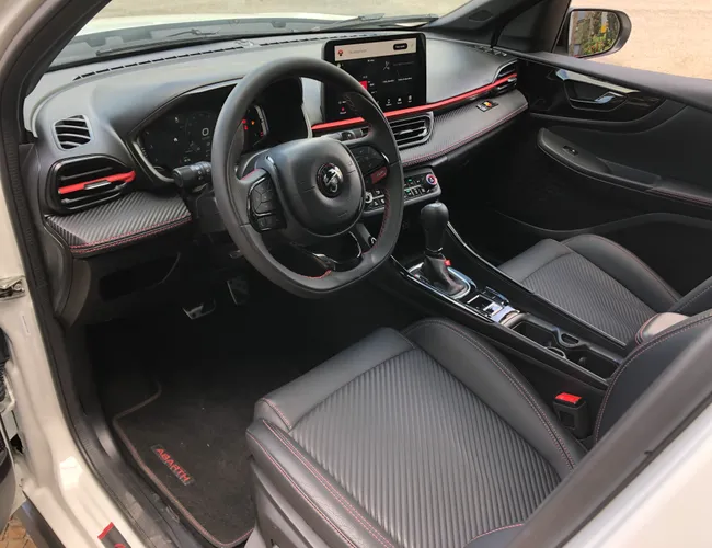 Imagem 6 – Fastback 2026 1.3 Turbo 270 Flex Abarth At6