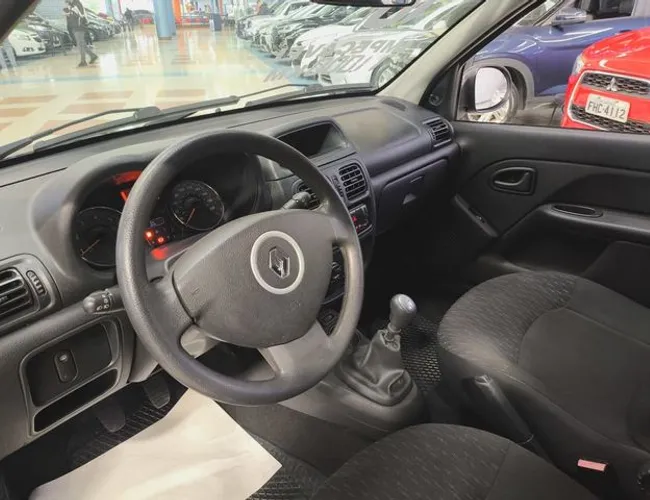 Imagem 9 – Clio 2016 1.0 EXPRESSION 16V FLEX 4P MANUAL