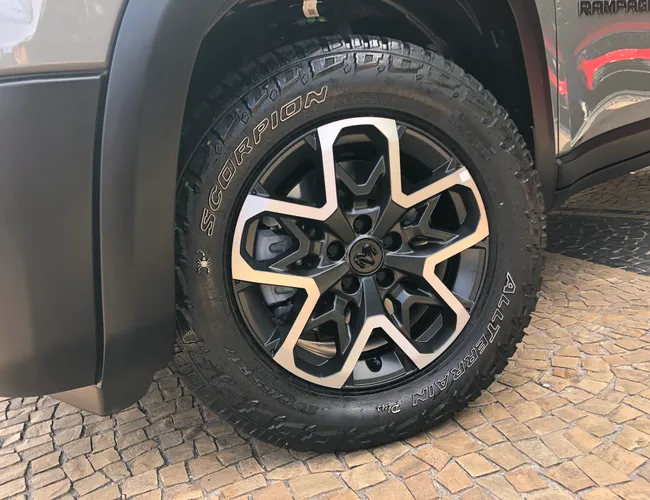 Imagem 5 – Rampage 2025 2.2 Turbo Diesel Rebel 4X4 Automático