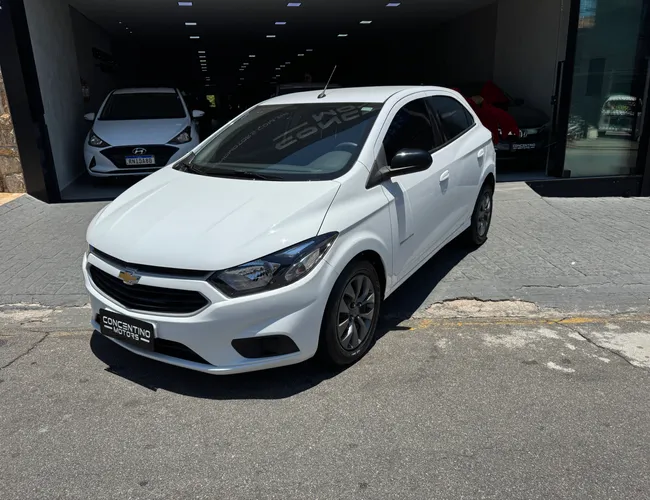 Imagem exterior do veículo Onix 2019 1.4 Mpfi Advantage 8V Flex 4P Automático