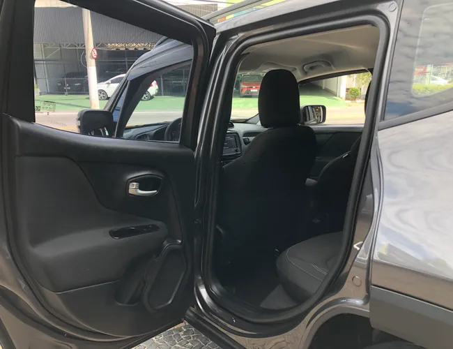 Imagem 10 – Renegade 2023 1.3 T270 Turbo Flex Sport At6