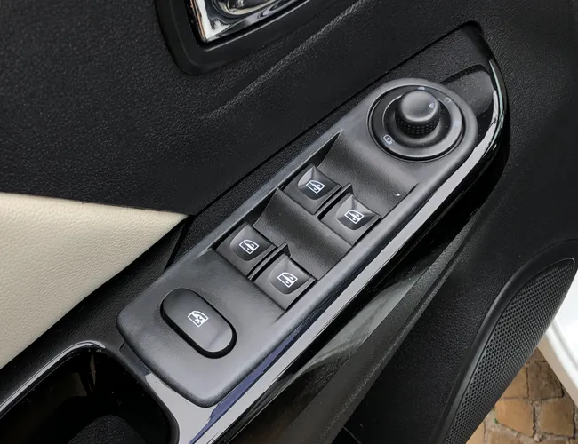 Imagem 8 – Captur 2018 2.0 16V Hi-Flex Intense Automático