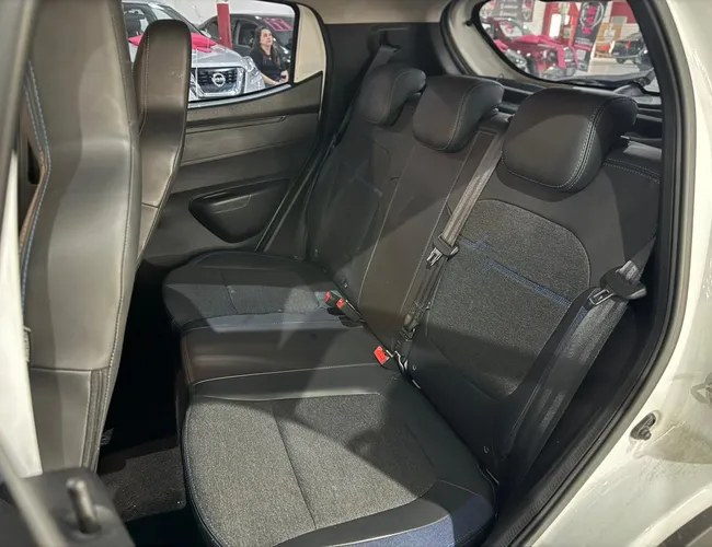 Imagem 14 – Kwid 2023 1.0 12V Sce Flex Zen Manual