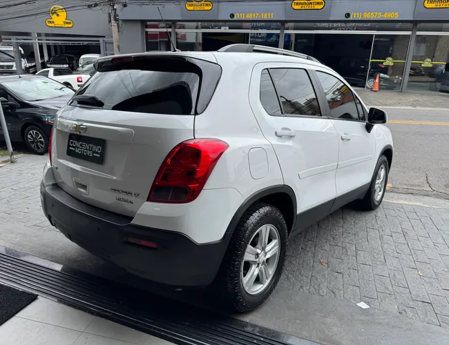 Imagem exterior do veículo Tracker 2016 1.8 Mpfi Lt 4X2 16V Flex 4P Automático