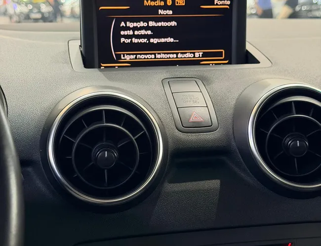 Imagem 11 – A1 2013 1.4 Tfsi Sportback Ambition 16V 185Cv Gasolina 4P Automático