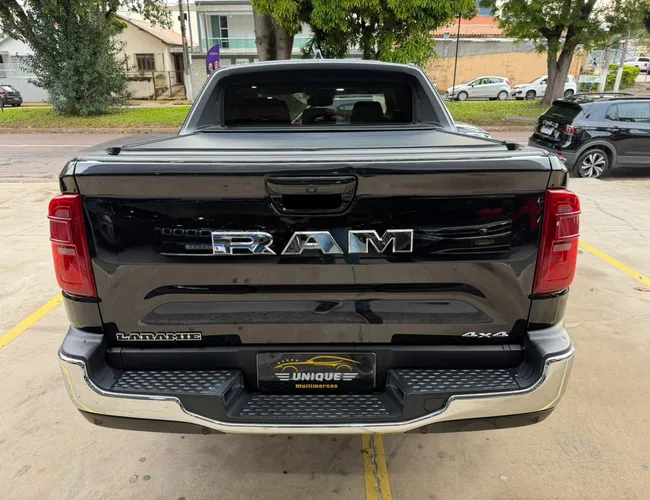 Imagem 7 – Rampage 2024 2.0 Turbo Diesel Laramie 4X4 Automático