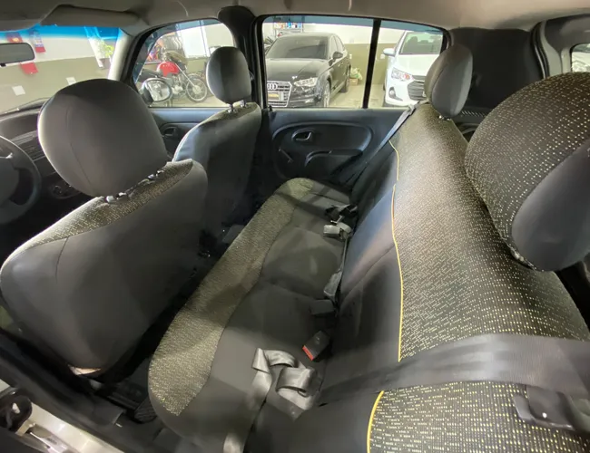 Imagem 9 – Clio 2014 1.0 EXPRESSION 16V FLEX 4P MANUAL