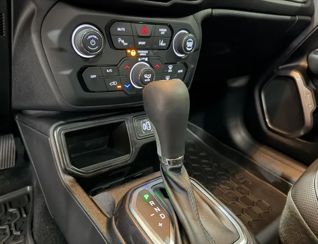 Imagem 14 – Renegade 2026 1.3 T270 Turbo Flex Sahara At6
