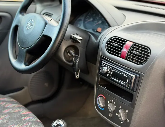 Imagem 17 – Corsa 2004 1.0 Mpfi 8V Gasolina 4P Manual