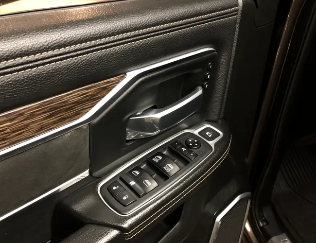 Imagem 17 – 2500 2020 6.7 I6 Turbo Diesel Laramie Cd 4X4 Automático