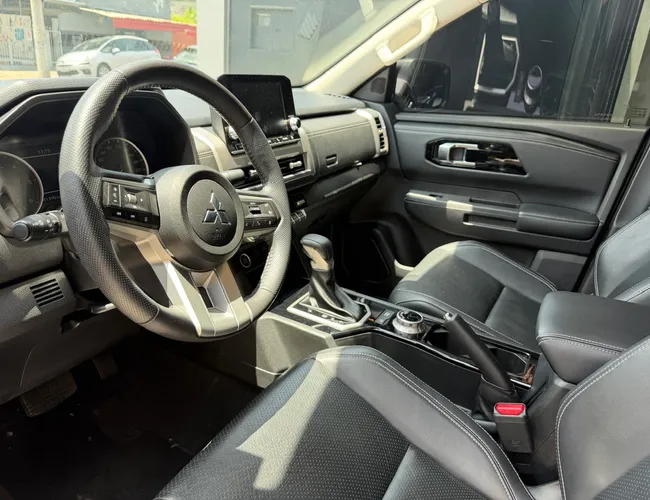 Imagem 11 – L200 Triton 2026 2.4 16V Turbo Diesel Sport Hpe Cd 4P 4X4 Automático