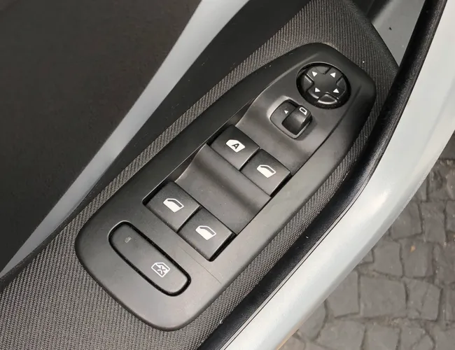 Imagem 8 – 208 2015 1.5 Active Pack 8V Flex 4P Manual