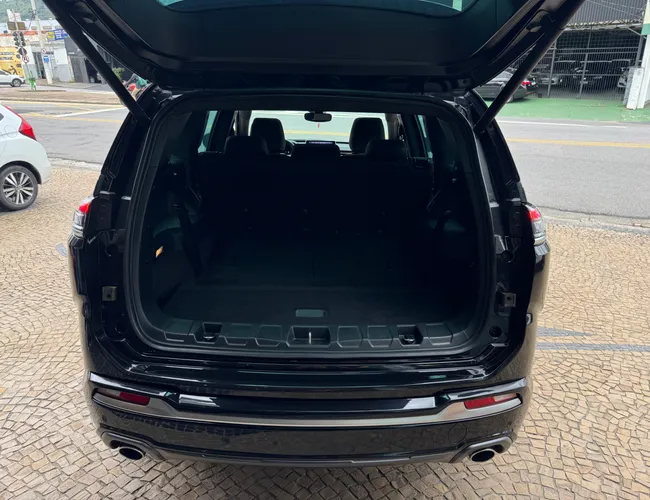 Imagem 12 – Commander 2025 2.0 Hurricane 4 Turbo Gasolina Overland At9