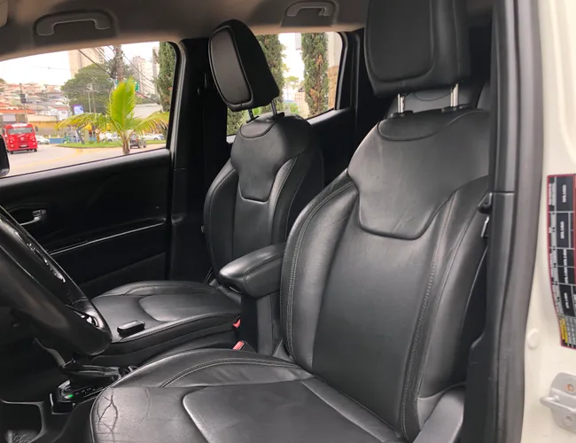 Imagem 7 – Renegade 2018 1.8 16V Flex Limited 4P Automático