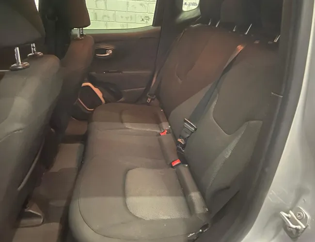 Imagem 10 – Renegade 2016 1.8 16V Flex Sport 4P Automático