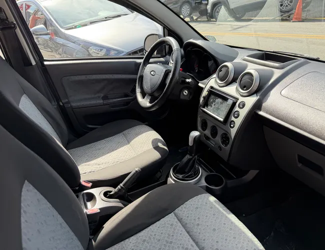 Imagem 14 – Fiesta 2014 1.6 Rocam Hatch 8V Flex 4P Manual