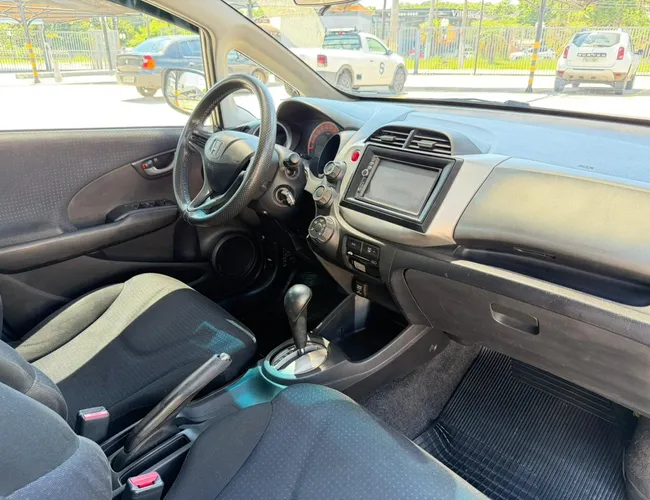 Imagem 15 – Fit 2012 1.4 Lx 16V Flex 4P Automático